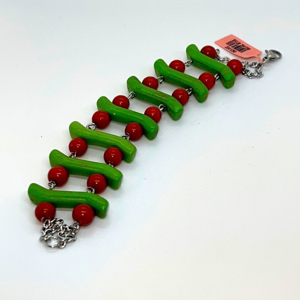 Beautiful Red And Green Beaded Christmas Inspired Bracelet